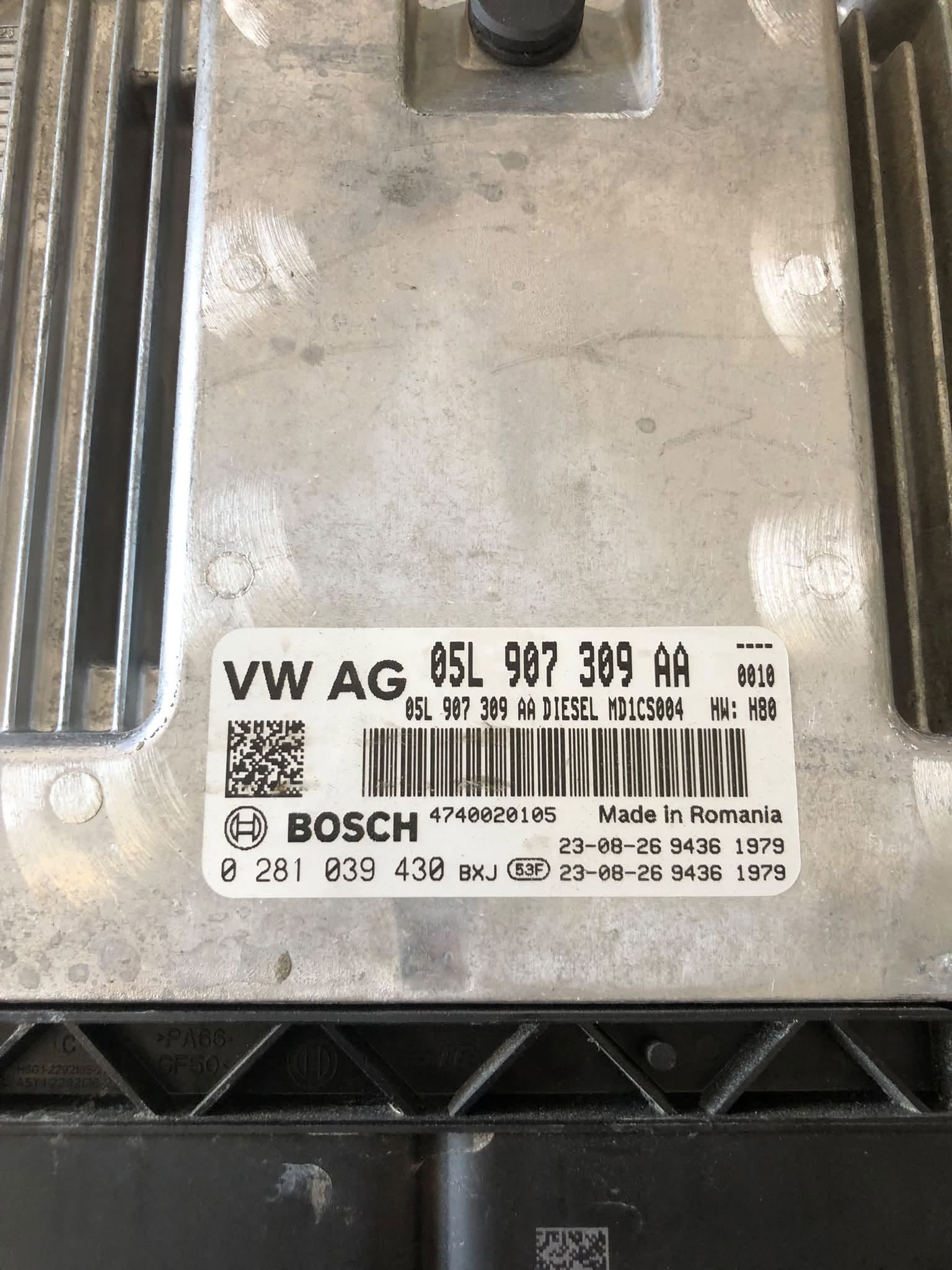 CHIPTUNING DER NEUEN STEUERGERÄTE UNLOCKED IM HAUS